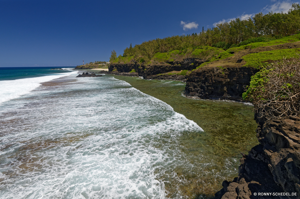 Mauritius Wasser Küstenlinie Kanal Landschaft Körper des Wassers Himmel Barrier Küste Fluss Meer Ozean Strand Reisen Küste Berg landschaftlich Baum Sommer Ufer Insel Wolken See Sand Urlaub Wald Fels Wellenbrecher Tourismus Sandbank Wolke Urlaub am Meer Felsen natürliche Höhe im freien Obstruktion geologische formation Stein Entspannen Sie sich im freien Park Bäume Bar Sonne Tropischer Szenerie Berge Grat seelandschaft Bucht Vorgebirge Dam sonnig natürliche Welle Struktur Klippe friedliche Stream Wildnis Hügel Boot Wellen Tag Tourist Wild England Paradies Resort nationalen ruhige Erholung am See felsigen Gras Surf Süden Entspannung Umgebung Horizont Kap Tal Küste Teich Sonnenschein Reflexion Entwicklung des ländlichen klar water shoreline channel landscape body of water sky barrier coast river sea ocean beach travel coastline mountain scenic tree summer shore island clouds lake sand vacation forest rock breakwater tourism sandbar cloud holiday seaside rocks natural elevation outdoor obstruction geological formation stone relax outdoors park trees bar sun tropical scenery mountains ridge seascape bay promontory dam sunny natural wave structure cliff peaceful stream wilderness hill boat waves day tourist wild england paradise resort national tranquil recreation lakeside rocky grass surf south relaxation environment horizon cape valley coastal pond sunshine reflection rural clear